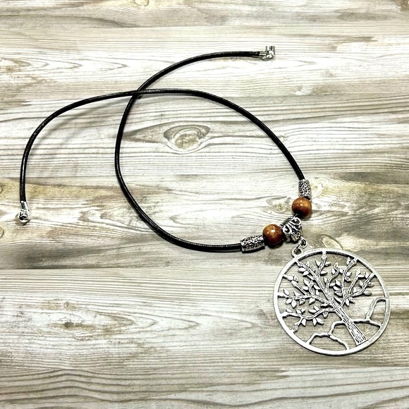 Handmade Boho Tree Pendant Necklace with Magnetic Closure! New in Box! - Picture 2 of 5